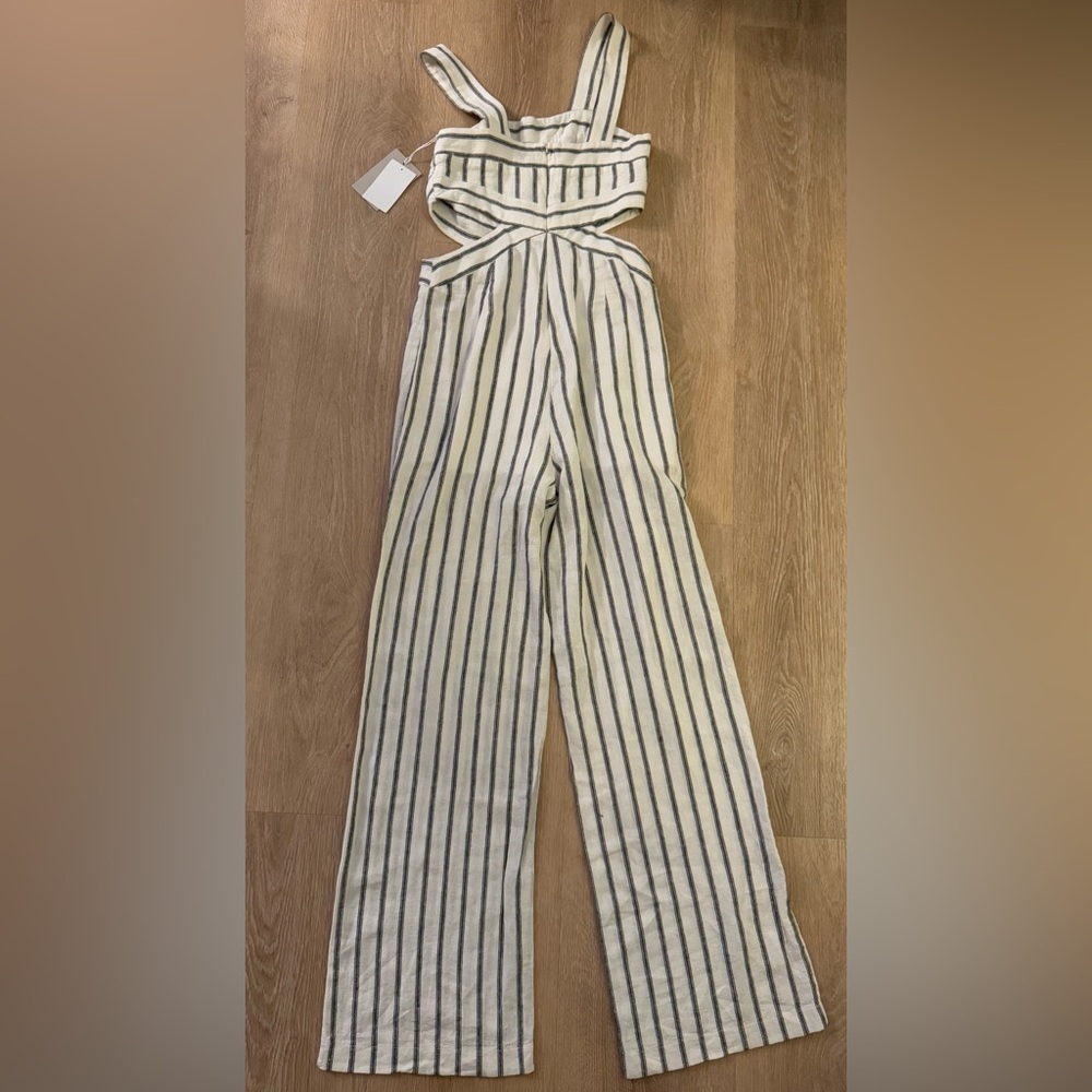 Chelsea28 striped sleeveless cutout jumpsuit in size XS NWT - Picture 5 of 6